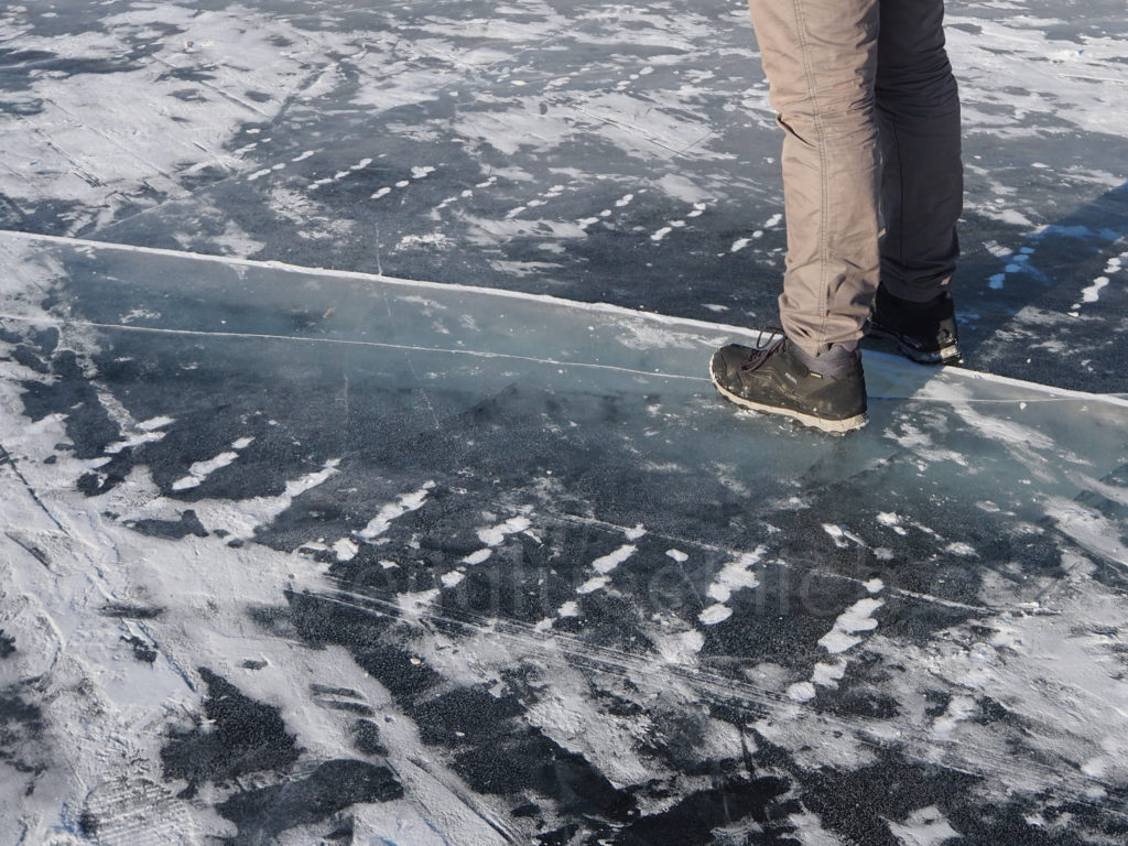 Listwjanka Baikalsee zugefroren Eis