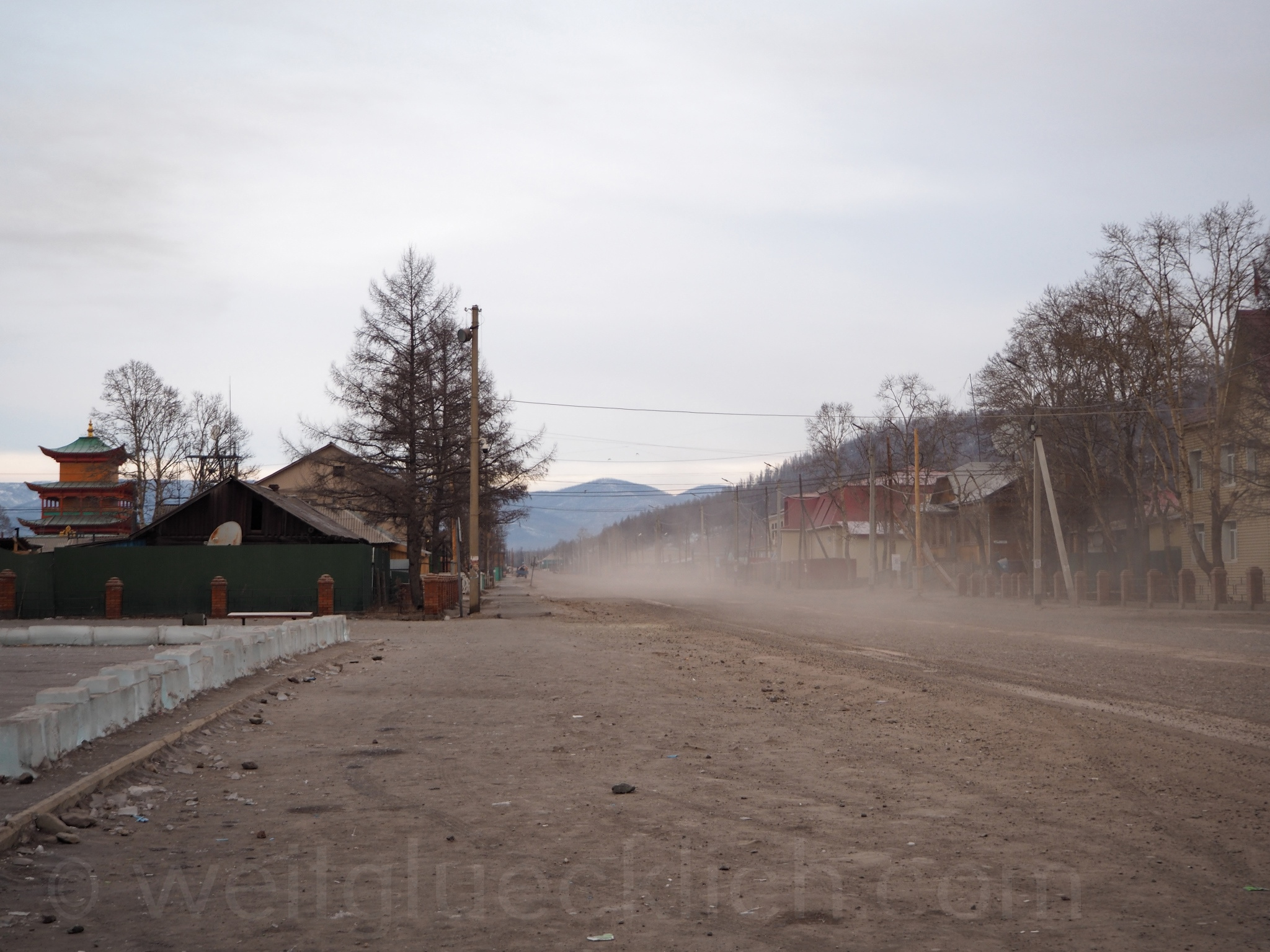Hauptstraße Bagdarin Tempel