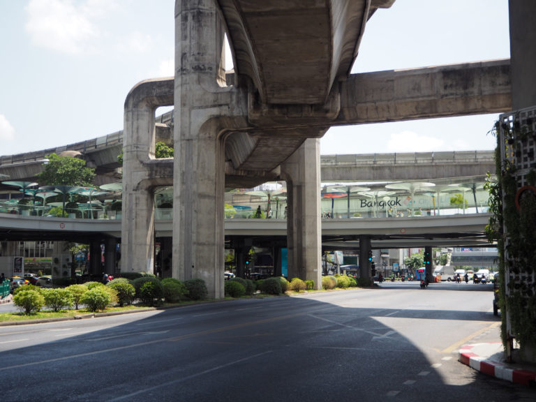 Bangkok – Erste Eindrücke und Behördengänge
