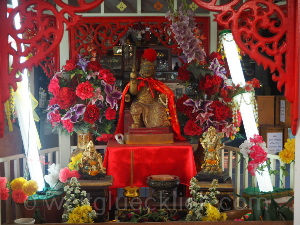 Thailand Bangkok Bang Kapi Wat Phrakraisi Eingang entrance
