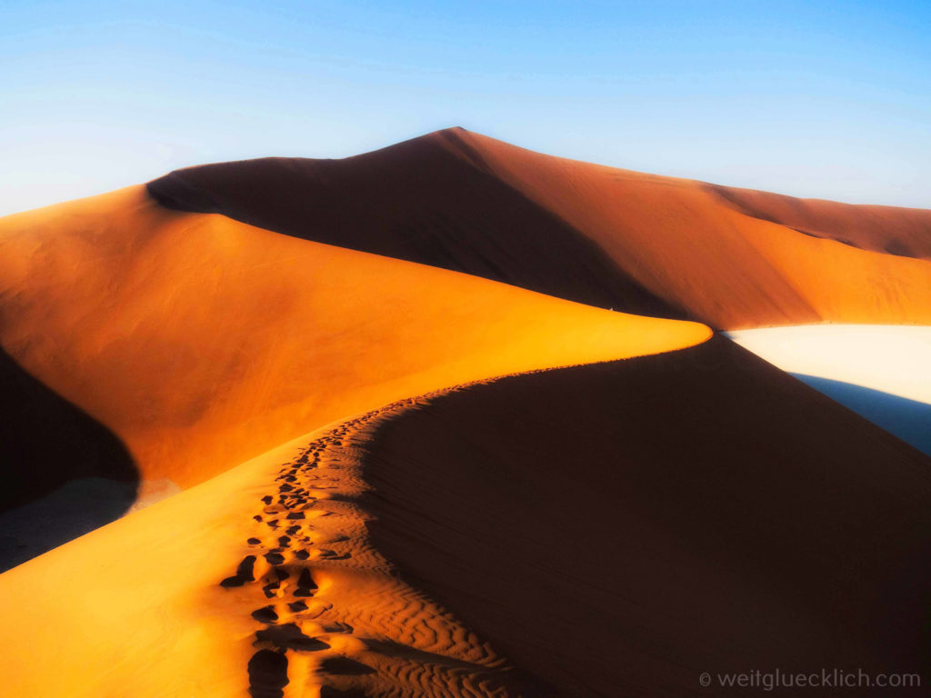 Weltreise 2021 top Fotos Licht und Schatten Namibia Sossuvlei