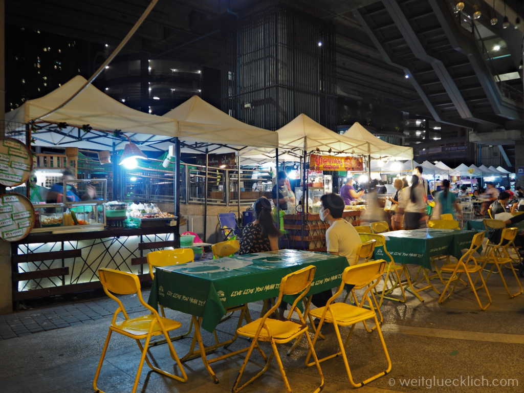 Thailand Bangkok Ramkhamhaeng Street City Line Street Food Market