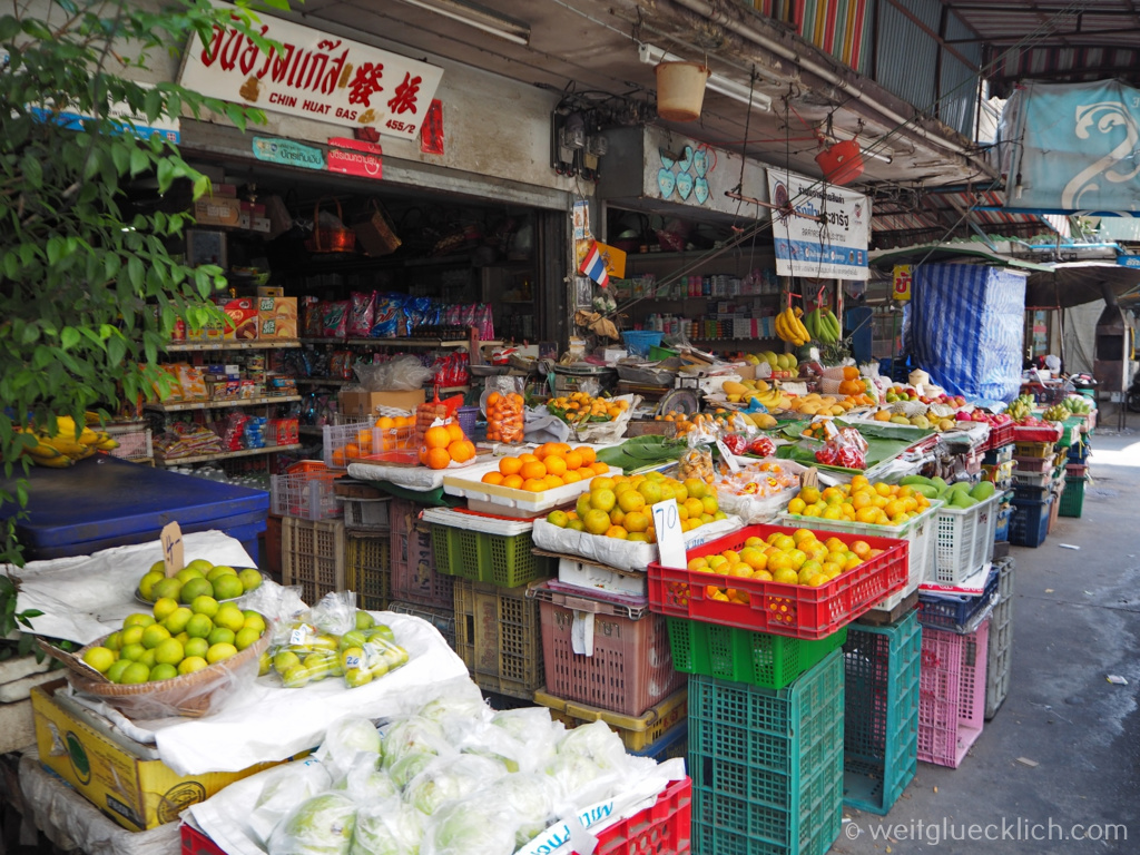 Thailand Bangkok Sathon Strassenverkauf Obst