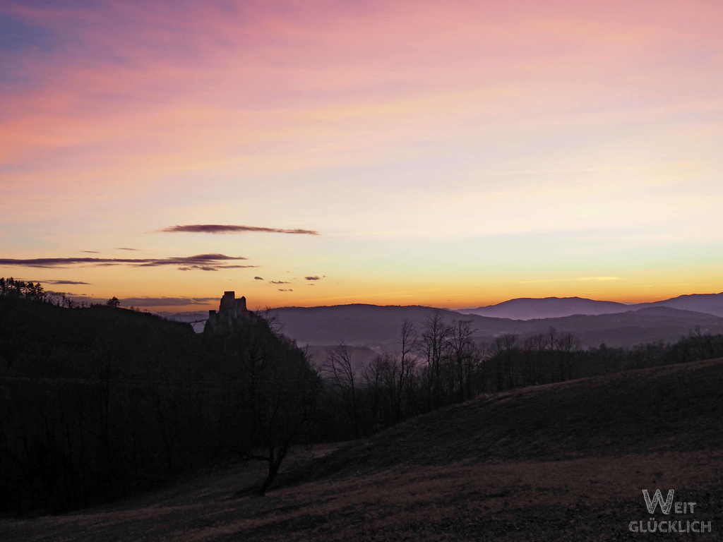 Weltreise 2022 Bosnien Herzegowina Burg Srebrenik Panorama Sonnenuntergang