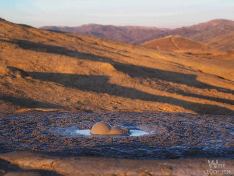 Foto des Monats November 2025 – Schlammvulkane